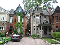 Bay-and-gable 2